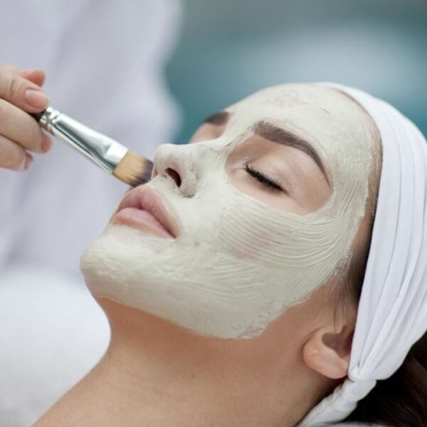 D-Tan Facial (60 minutes)